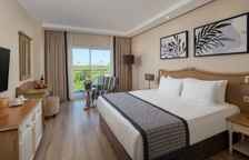 Двухместный номер Standard с видом на окрестности