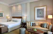 Четырёхместный номер Deluxe с балконом и с видом на сад