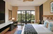 Номер с балконом и с красивым видом из окна