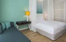 Двухместный номер Superior с частичным видом на море