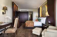 Люкс Riverfront Anantara