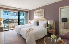 Четырёхместный номер совмещённый с видом на море