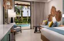 Двухместный полулюкс Adults Only Swim Up