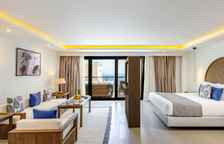 Люкс с джакузи Premium с балконом