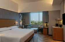 Двухместный номер Grand Deluxe with Skyline view