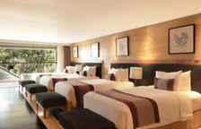 Четырёхместный люкс с джакузи