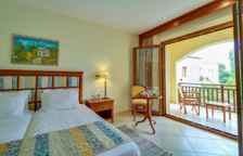 Двухместный номер Standard с видом на бассейн