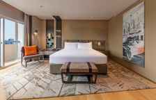 Номер Executive с балконом и с видом на город