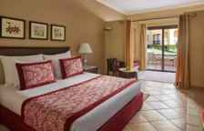 Двухместный семейный номер с видом на бассейн