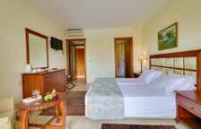 Двухместный полулюкс с видом на бассейн