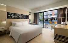 Двухместный номер Grand Deluxe с видом на бассейн