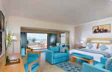 Двухместный номер Classic with Pool View or Lagoon