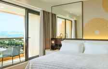 Двухместный люкс клубный Family c 1 комнатой с балконом и с видом на море