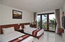 Двухместный номер Deluxe с видом на бассейн