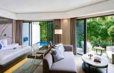 Номер Garden with Pool Premier