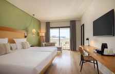 Двухместный номер Superior с видом на бассейн