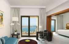 Двухместный люкс Executive с балконом и с частичным видом на море