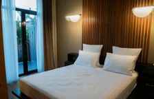 Джуниор Сюит 202 Авторский дизайн с балконом и с красивым видом из окна