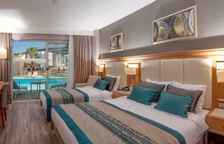 Номер Lake House Swim Up