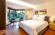 Люкс Deluxe Family с видом на бассейн