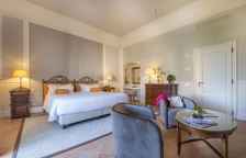 Двухместный полулюкс с видом на бассейн