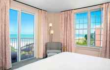 Номер Grand с видом на залив