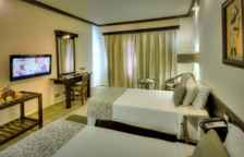 Семейный люкс с красивым видом из окна