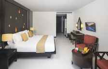 Двухместный номер Deluxe с видом на бассейн