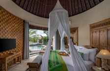 Двухместная вилла с бассейном Luxury Royal with Jacuzzi c 1 комнатой