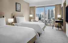 Двухместный номер Deluxe с балконом и с видом на пристань