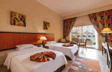 Двухместный номер Standard с частичным видом на море