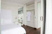 Четырёхместная вилла Pool с 2 комнатами