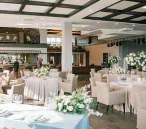 Отель «Астро Плаза»