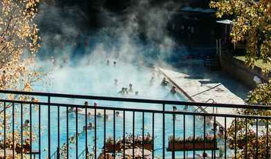 10 санаториев и спа-отелей с круглогодичным открытым бассейном в 2024 году