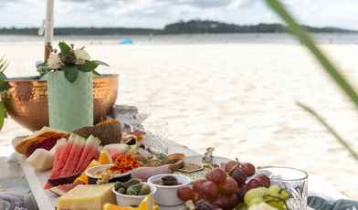 10 санаториев 2024 года на море со шведским столом и бассейном