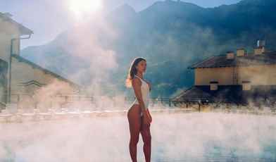 Отели Красной Поляны с бассейном: отдых в горах в 2025 году