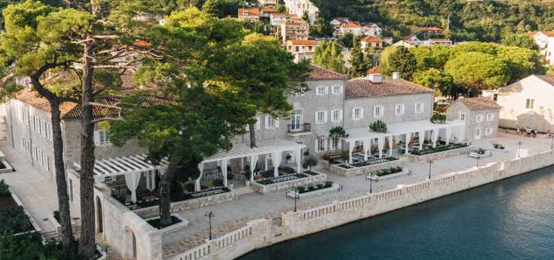 Lazure Hotel & Marina