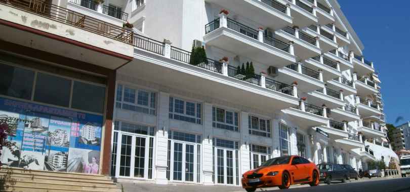 Apartments Flower Residence