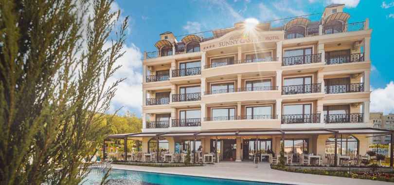 Sunny Castle Hotel