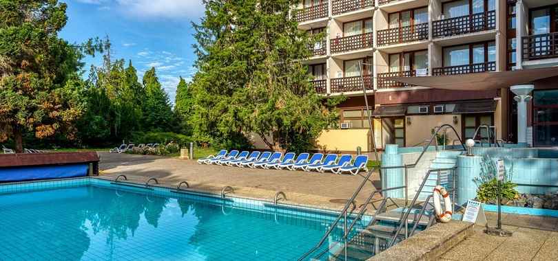 Ensana Thermal Sarvar Health Spa Hotel