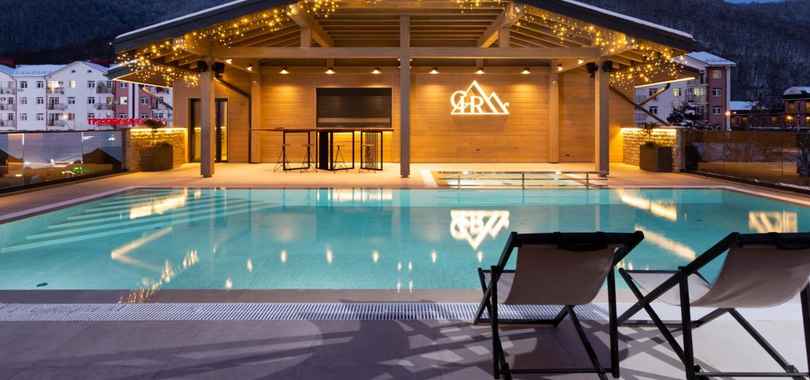 Отель Country Hills Resort