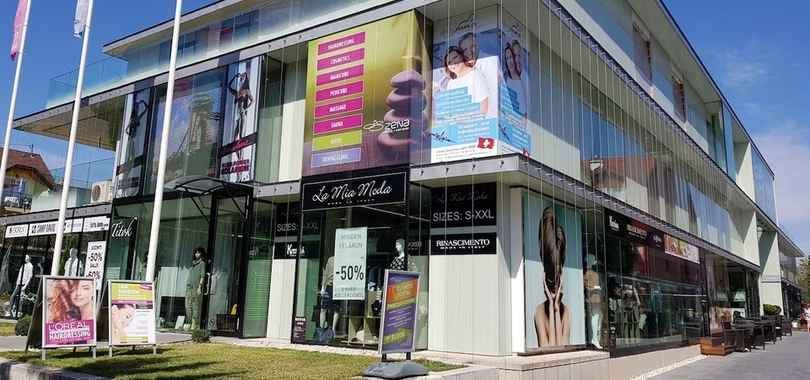 Hotel ZENA beauty & shopping center