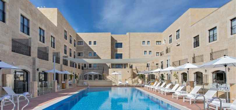 Edmond Rosh Pina Hotel