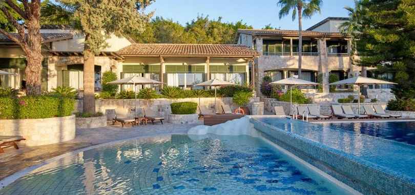 Columbia Beach Resort