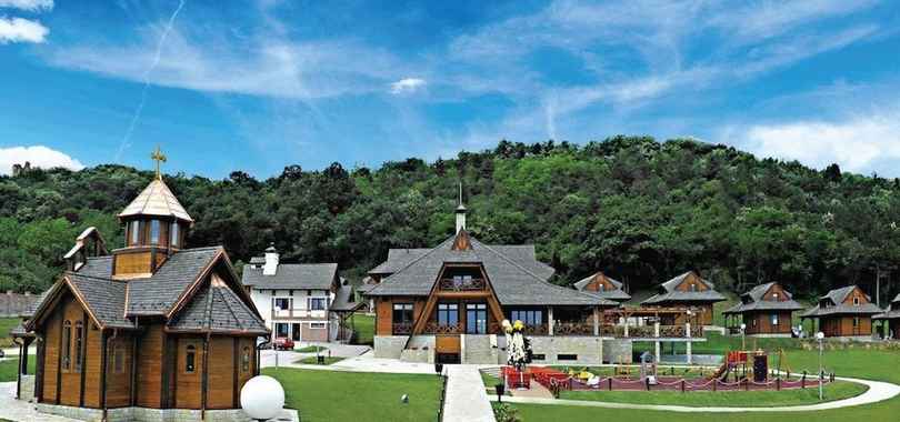 Etno Apartmani Vrdnička Kula