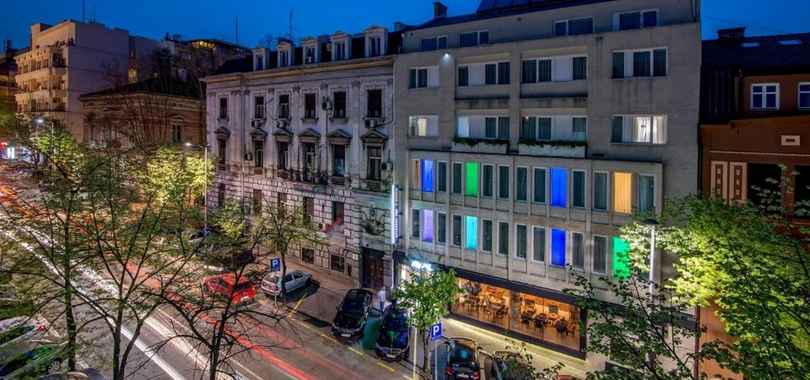 Belgrade Inn Garni Hotel