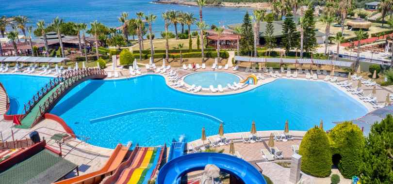 Oz Hotels İncekum Beach Resort