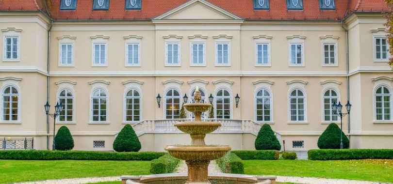 La Contessa Castle Hotel