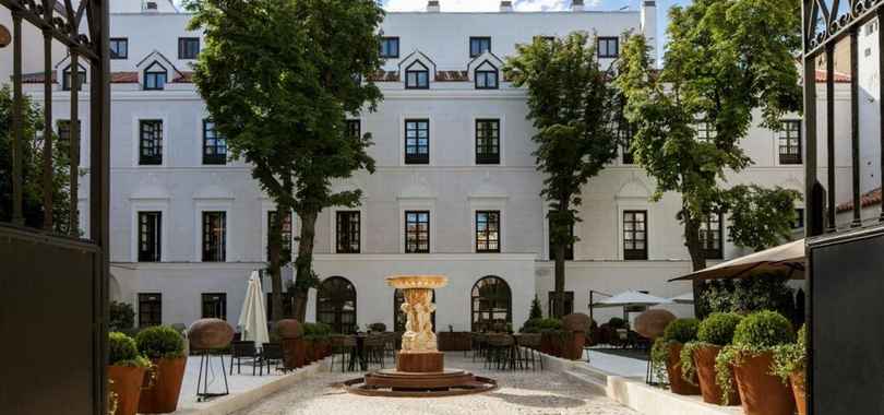 Отель Gran Melia Palacio De Los Duques