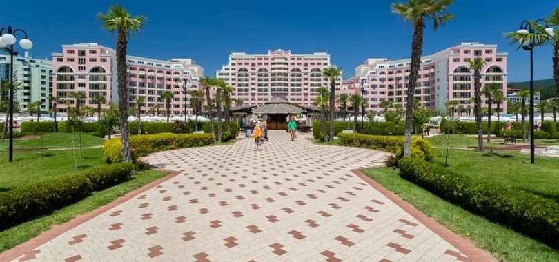 Dit Majestic Beach Resort